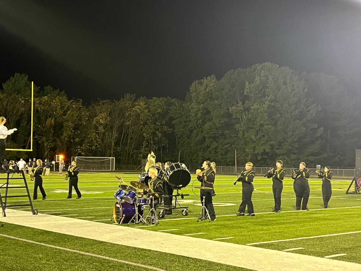 Big Thanks to our Marching Eagles for the fantastic Halftime Show at our Homecoming Game!! Great job, Eagles!!🦅