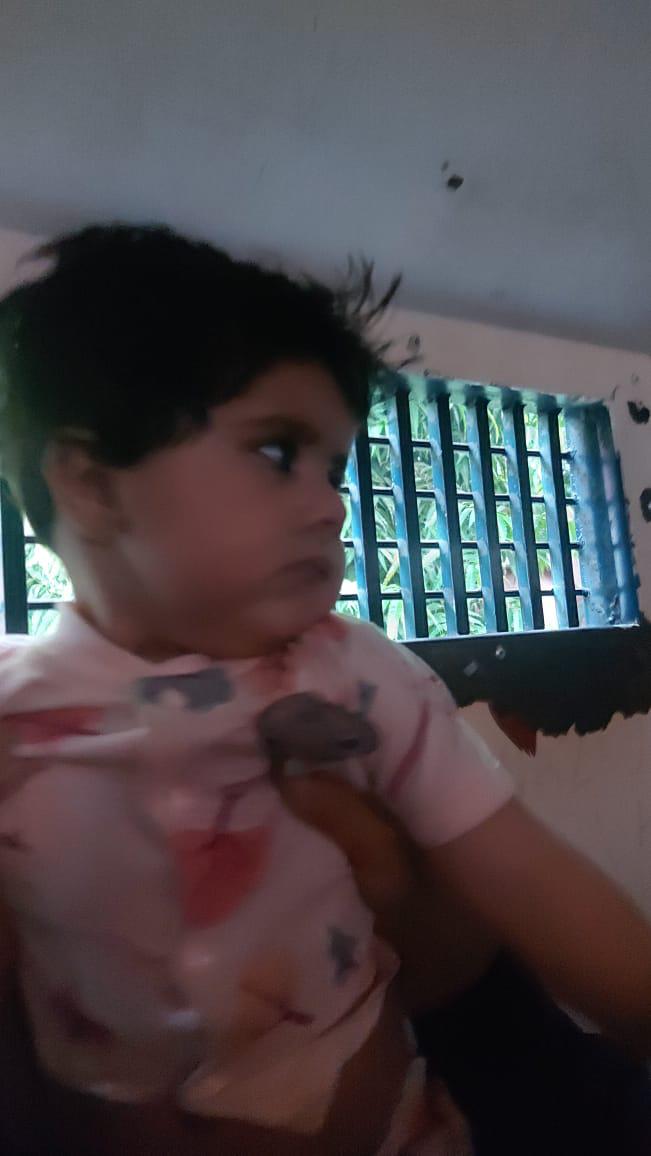 *سعد بھائی کی ننی شھزادی نعلین فاطمہ بھی گرفتار* 😡

کربلا میں امام حسین رضی اللہ عنہ کا خاندان اور آج خادم حسین نور اللہ مرقدہ کا خاندان یزیدی فوج نے وہی تاریخ دہرا دی 😭💔😭
#برداشت_کی_آخری_حد_کراس

#TLPMarchForPalestine