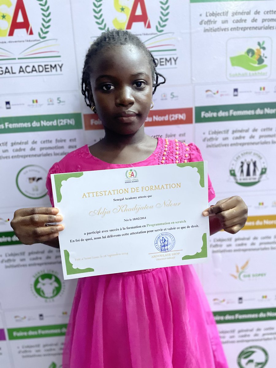 𝐂𝐞́𝐥𝐞́𝐛𝐫𝐚𝐭𝐢𝐨𝐧 𝐝𝐞 𝐥𝐚 𝐉𝐨𝐮𝐫𝐧𝐞́𝐞 𝐈𝐧𝐭𝐞𝐫𝐧𝐚𝐭𝐢𝐨𝐧𝐚𝐥𝐞 𝐝𝐞 𝐥𝐚 𝐅𝐢𝐥𝐥𝐞

Aujourd'hui, nous célébrons la Journée Internationale de la Fille, un moment crucial pour reconnaître et valoriser le potentiel inestimable de chaque fille à travers le monde.