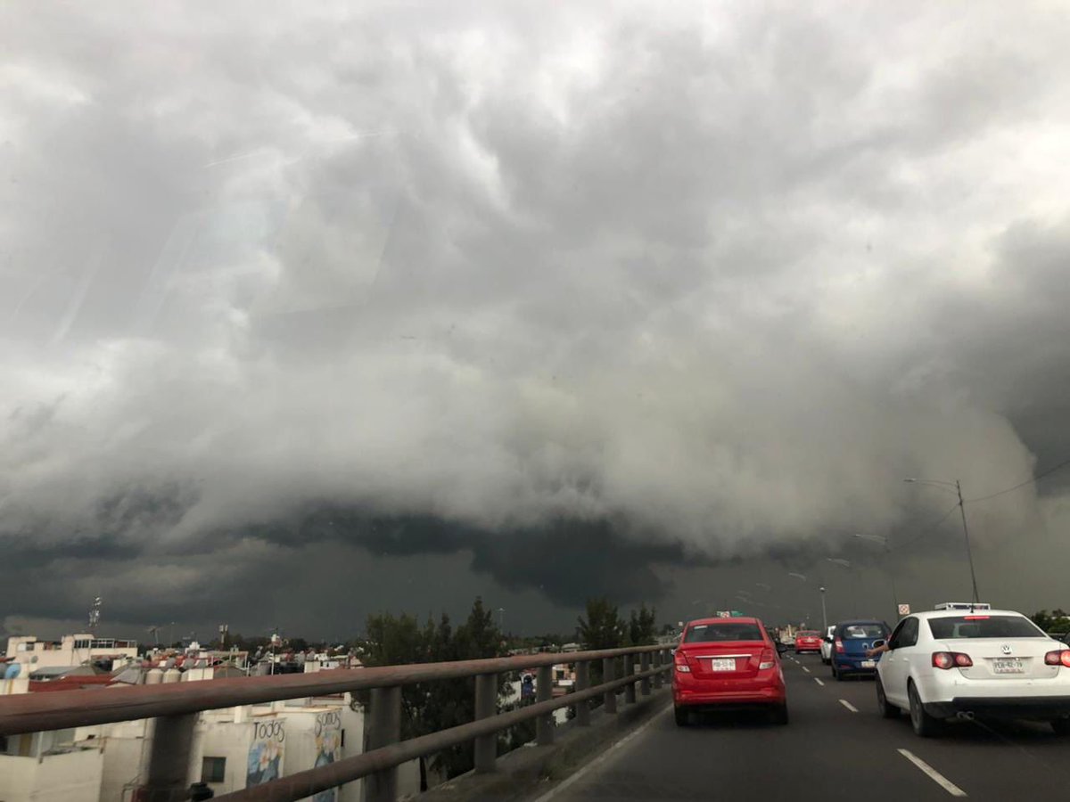 hidalgonewsmx's tweet image. #CDMX 🌧️

#ShelfCloud causó inundaciones en el suroriente del Valle de México.
#CellBroadcast podría ayudar a evitar que miles queden varados, como la #AlertaSísmica regional del @CIRES_AC.
#LluviasCDMX
