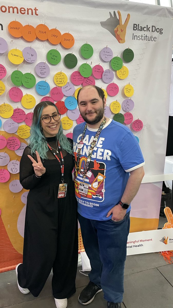 so, so great to catch up at #PAXAus with <a href="/galaxyAUS/">Galaxy</a> 🫶 y’all should check out <a href="/canitcoop/">Can It Co-Op?</a> as well 🎮