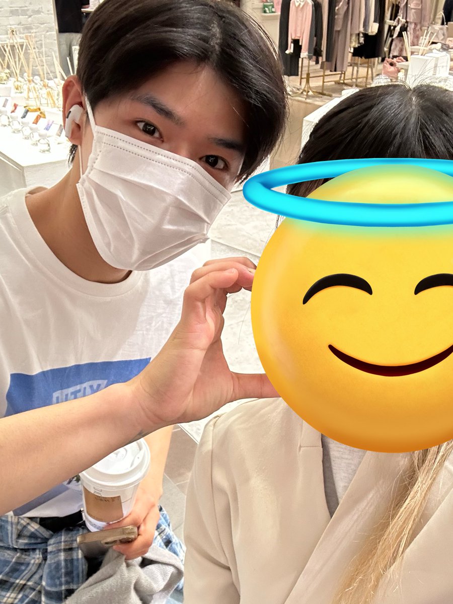 ayuna_mo's tweet photo. 昨日仕事中イチェンに遭遇🥲❤️‍🔥
あまりにもイチェンすぎてイチェンだった
可愛いって頭撫でてくれた時さすがに恋が始まる音がした🫠💦
#イチェン https://t.co/SPNNZUeDhA