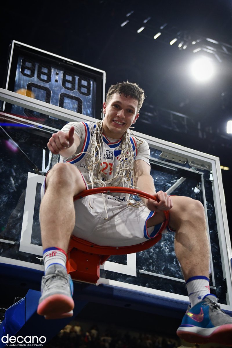 Están muy alteradas las 🐤, nosotros tuvimos que esperarlos más de 30 años porque desaparecieron.

¿Tanto ruido por esperar unos días?