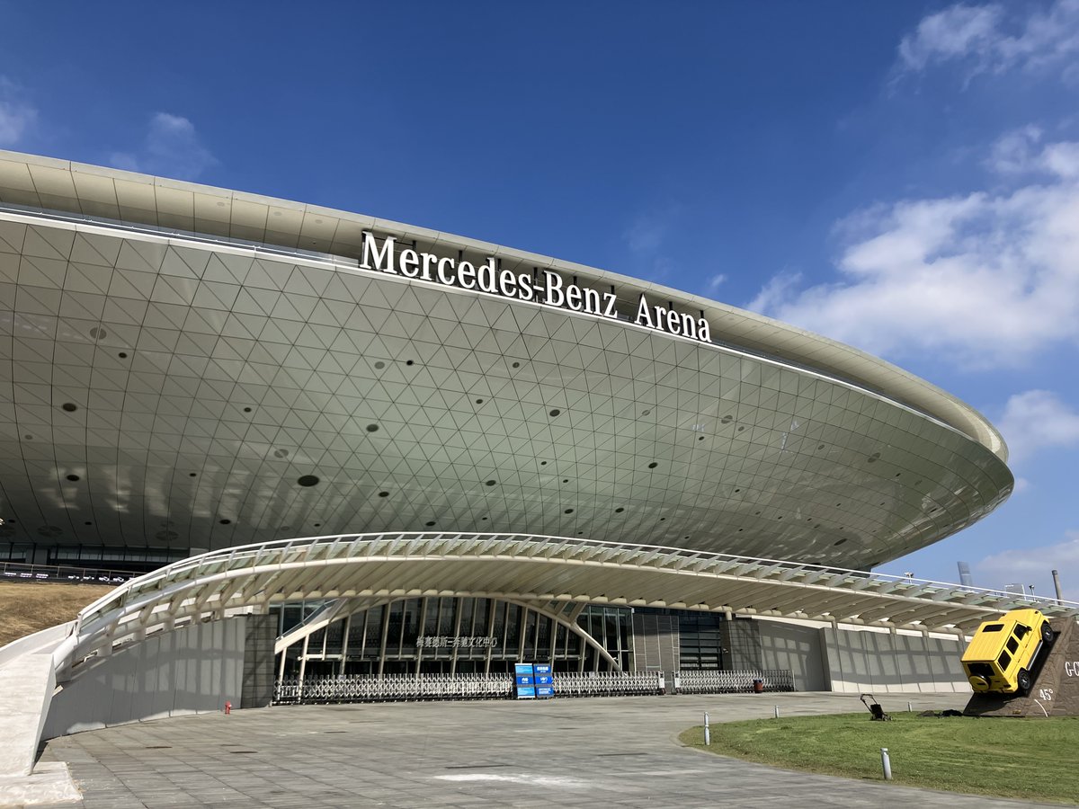 bang_dream_info's tweet image. ＼本日開催📢／

MyGO!!!!!×Ave Mujica 合同ライブ
「わかれ道の、その先へ」上海追加公演
DAY1 : Petrichor 本日開催🧭🌙

各劇場サイトにて
国内ライブ・ビューイングチケット発売中💡

▼詳細はこちら
liveviewing.jp/bangdream-shan…

#MyGO_AveMujica_Shanghai_DAY1
#バンドリ #MyGO #AveMujica