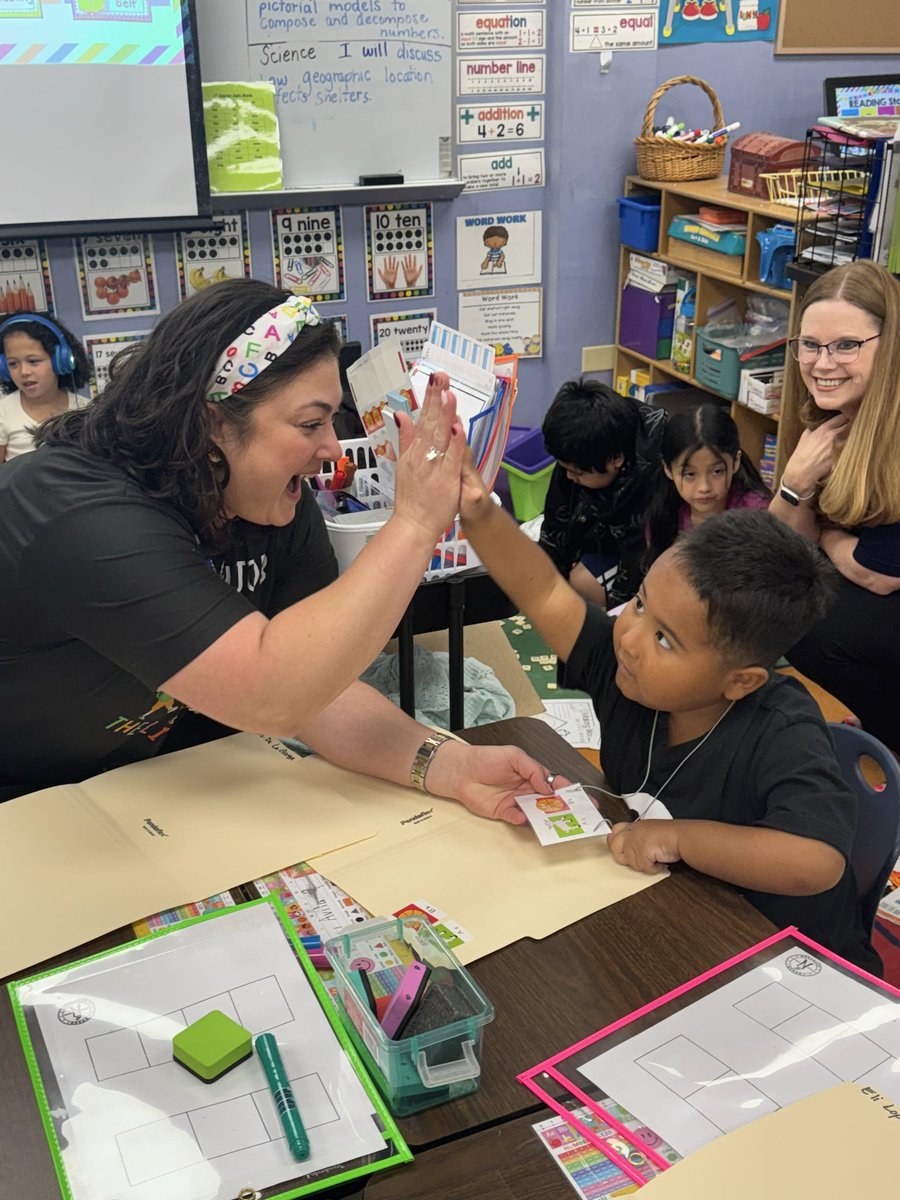 LundquistJess's tweet image. Great day of learning walks to see all the amazing learning @NISDCarlosCoon! The engagement and passion in each classroom is truly inspiring! #ProudPrincipal🌟
#Unstoppable💪
#IgniteLearning💡
#LearnersandLeaders📚
@eDeLeon_Garcia @SandiBonnett @lori_gallegos