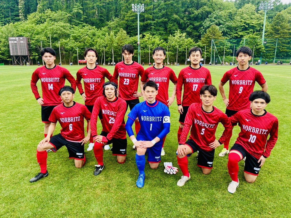 asahyan's tweet photo. 2025シーズン終了

6勝5敗3分　3位
得点ランキング2位　12ゴール
全試合スタメンフル出場

いつも温かい応援をありがとうございます。皆さんの声や笑顔が、どんな時も力になります。みんなで一緒に作ってきた時間に感謝。これからも“チーム”として、共に進んでいきましょう！ https://t.co/lZSPnZx5G6