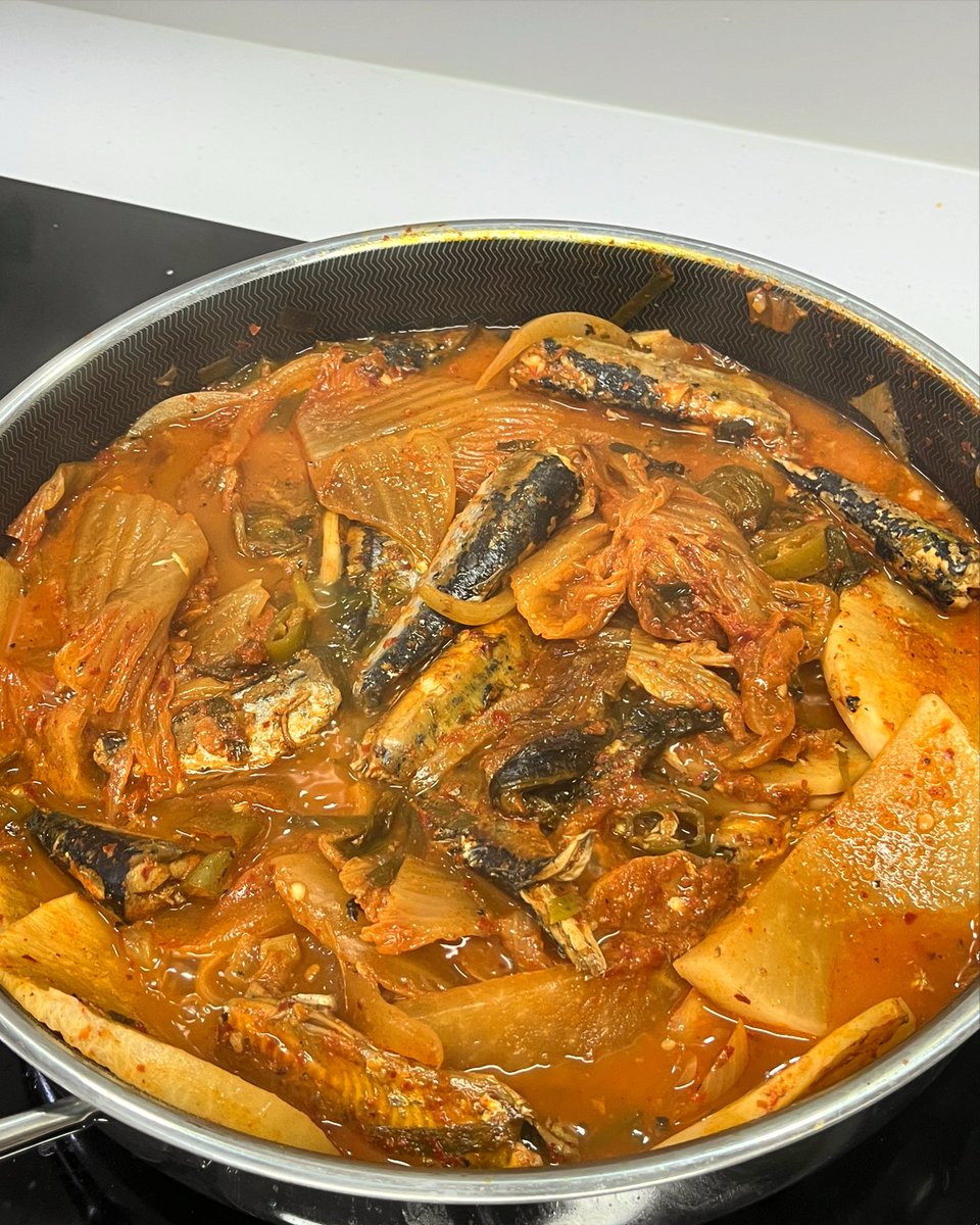 연휴의 마지막은 엄마표 꽁치 김치찌개