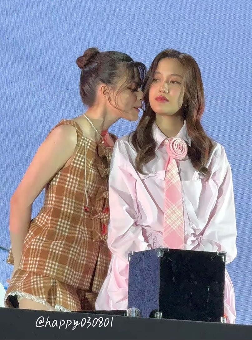 Modnaja493's tweet image. สวดมนต์แบ่งบุญให้ #ฟรีนเบค นะคะ

@srchafreen @AngelssBecky พากันไปกราบปู่ศรีสัตตนาคราช นครพนม เพื่อขอขมากรรมแก่ปู่ท่านพร้อมกันเถิด จักดีนักแล