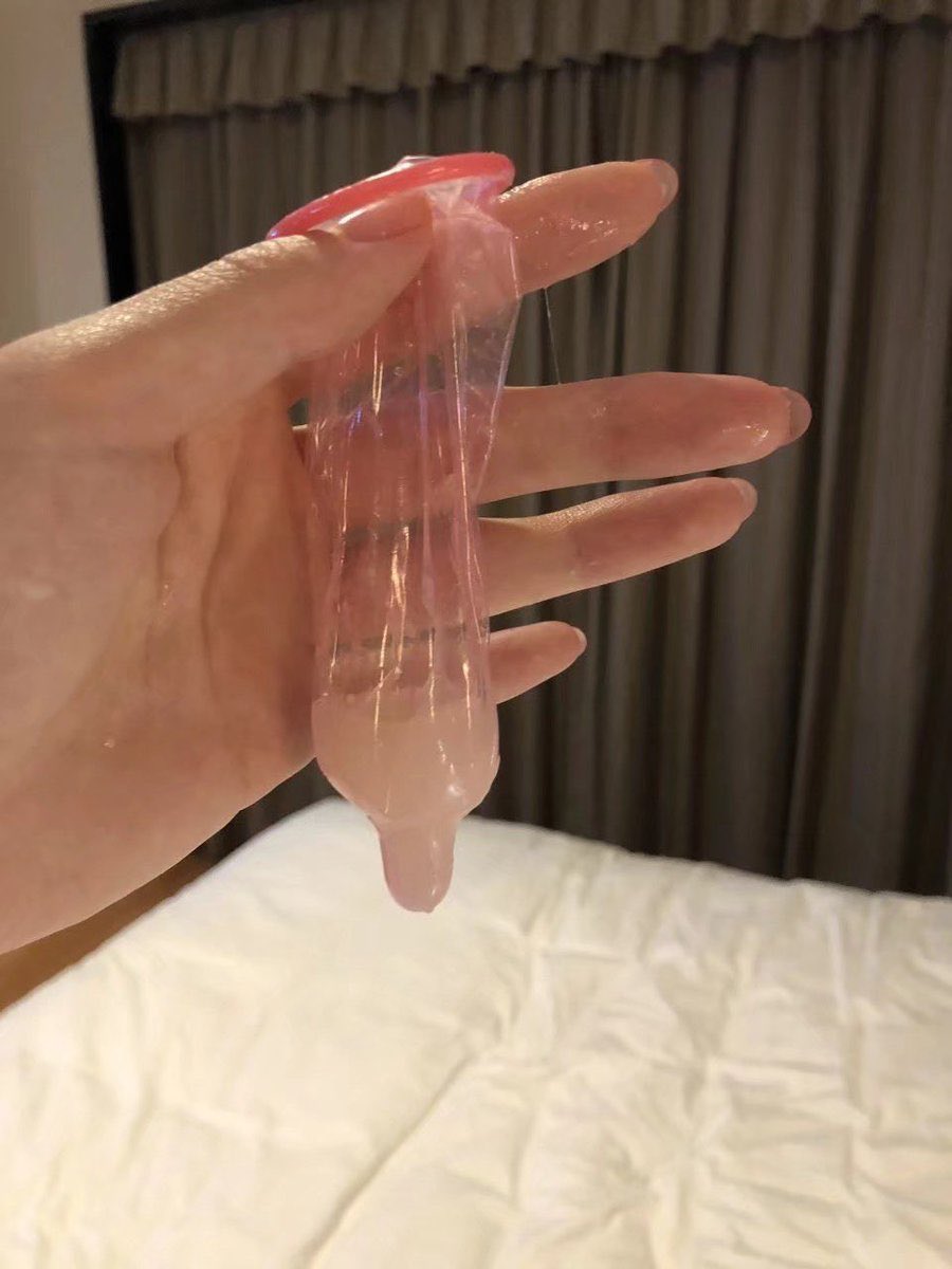 绿奴的艰难选择，都是打包，吃手上的还是吃流出来的？

#绿奴幻想 #精液 #绿帽奴 https://t.co/yDp1xwS0wu