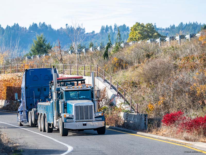 Land_Line_Mag's tweet image. How much is too much for a tow? 💰

A Connecticut Supreme Court ruling just opened the door for tow companies to add “exceptional service” charges — even with state rate caps still in place.

Details 👇
 tinyurl.com/auzckhaw
