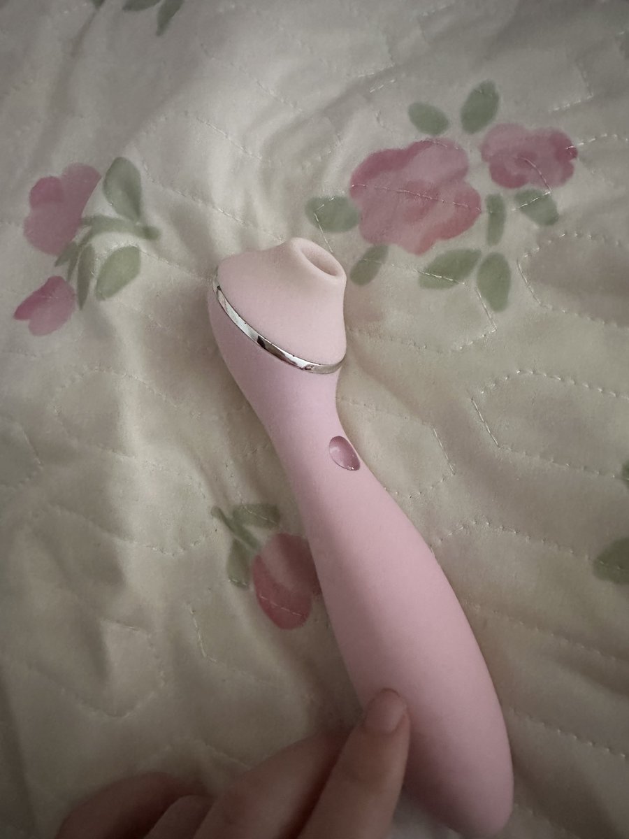 xiaonaimaomao's tweet image. 我的秒潮已经被我用的褪色了..😭