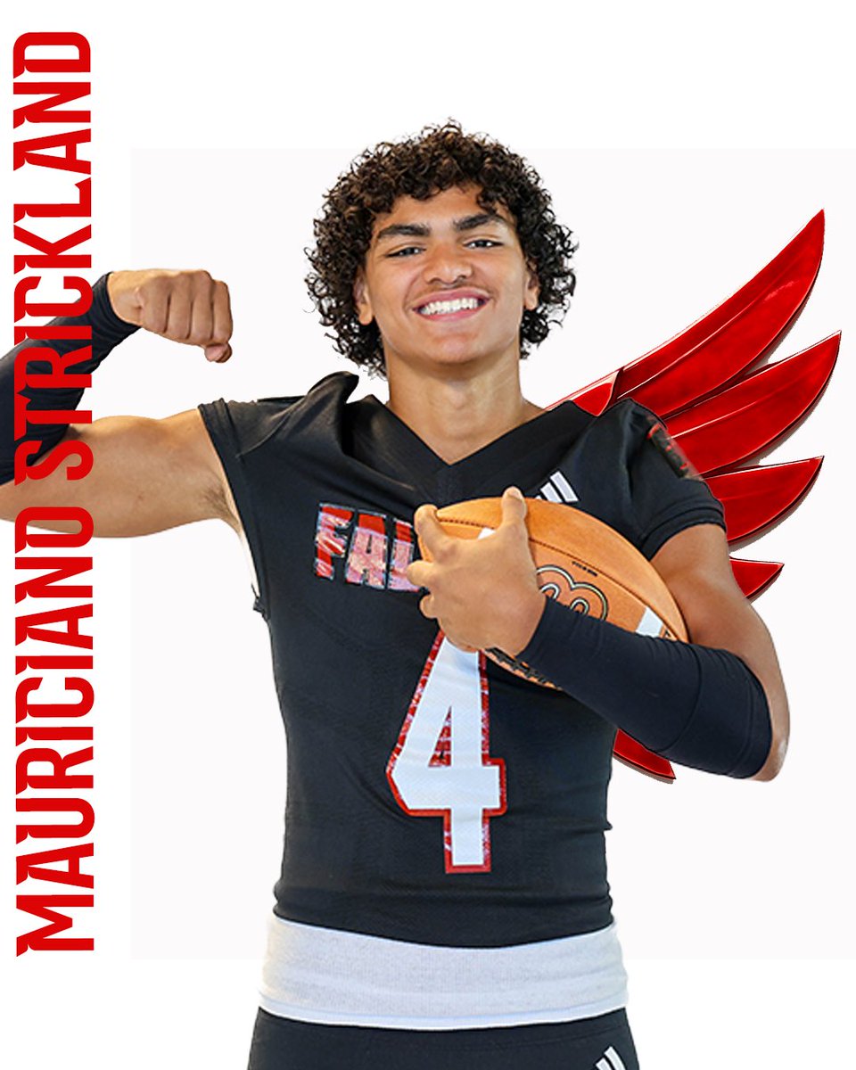 Falcs take the lead. Brody connects with Mauriciano for a ridiculous leaping catch over the defender. 

Van Horn 24, SCA 21. 11:04 4Q
🔴⚙️🏈⚙️🔴
<a href="/EJCExam_Sports/">EJC Examiner Sports</a>