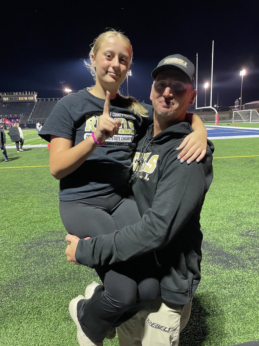 coach_singleton's tweet image. Good team win to start off district play! “Success is never final and failure is never fatal.” #GoRebels #theygoaswego #beaboutit