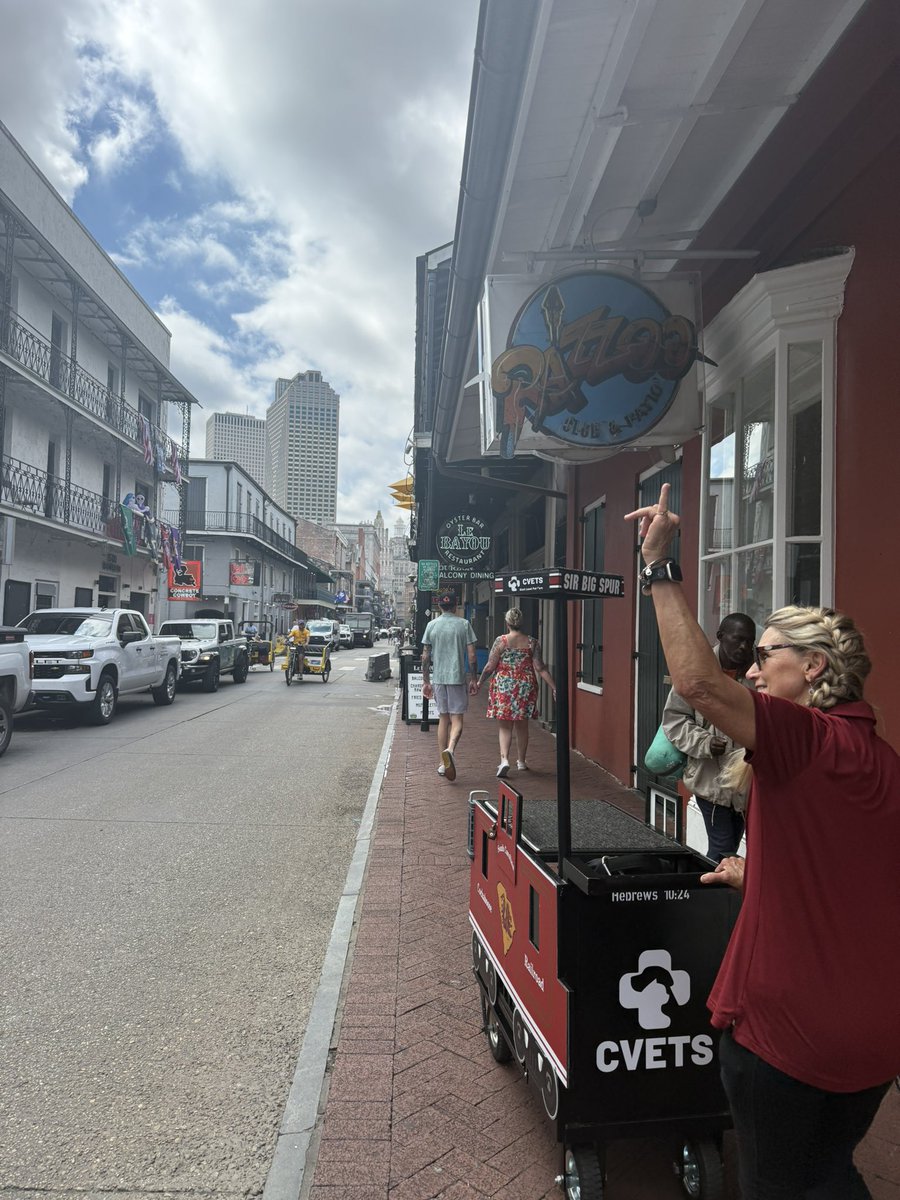 2001sirbigspur's tweet image. #Gamecocks in NOLA today!! One more sleep!
