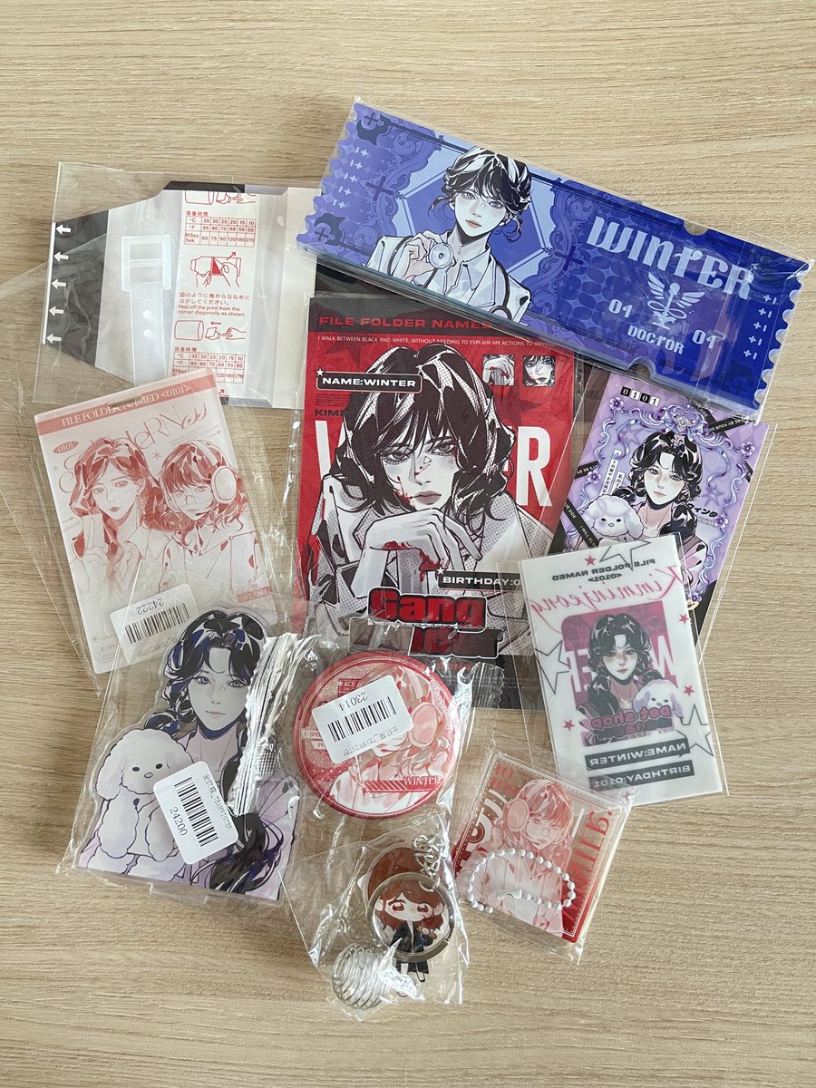 toogoodat's tweet photo. [GiveAway] แจกหมดนี่เลยค่า มาเลือกมารับกันไปเยอะๆ เลยนะคะ 🤍🥳🎁
*การ์ด+ใดๆ ที่เปนอฟช((รูปแรก)), สตกจิกให้คนละใบนะคะ
*อื่นๆ หยิบไปเยอะๆ ได้เลย แต่ก้อแบ่งๆ เพื่อนมายกันด้วยน้าาาา

☃️วันคอนจะแจ้งอีกทีค่ะ ว่าอยู่ที่ใด //เราไปสองวันเลยค่ะ

#aespa_SYNK_aeXISLINE_BANGKOK
#ตลาดนัดaespa https://t.co/C3X520NJbR