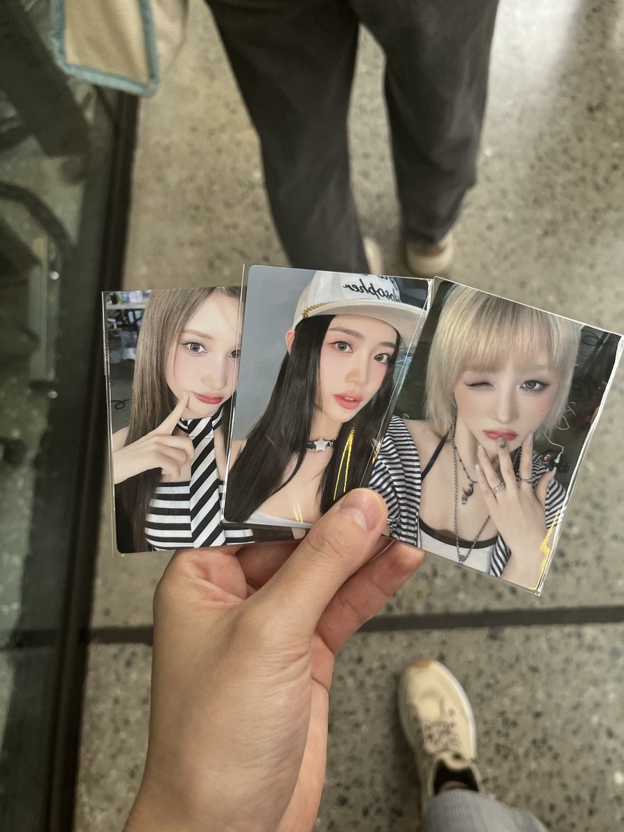 fairly07tail's tweet image. Kep1er ランダムトレカ　3000円特典トレカ

【譲】1枚目画像参照
【求】ヨンウン or チェヒョン

チェヒョン優先で
本日会場にて手渡し
お気軽にご連絡ください

#Kep1er #kep1er交換