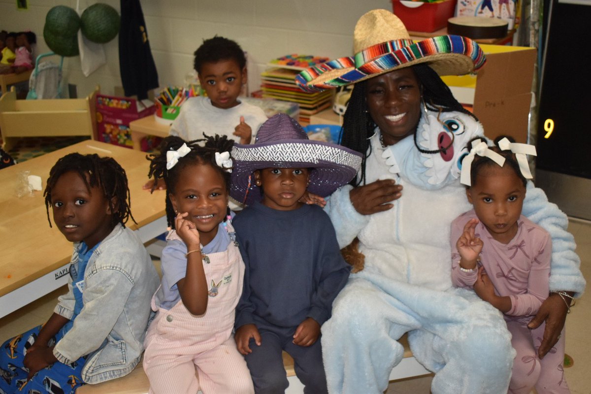 Ms. Askew tweet media