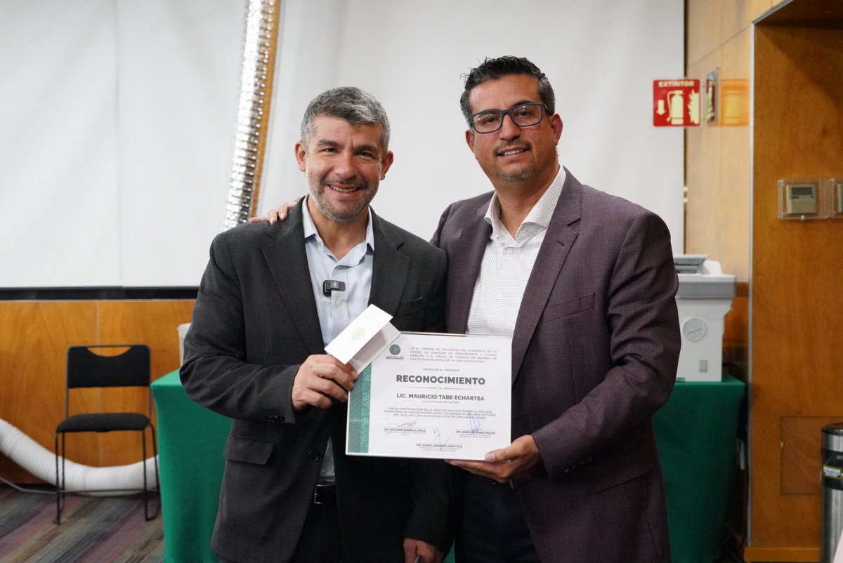 Mauricio Tabe Echartea (@mauriciotabe) on Twitter photo Desde la Cámara de <a href="/Mx_Diputados/">H. Cámara de Diputados</a> seguimos alzando la voz para que no se atente contra los municipios y se detenga el recorte presupuestal al FAIS, porque quitarnos dinero a las alcaldías y a los gobiernos municipales es restarle servicios públicos a la gente. 💪 Desde la Cámara de <a href="/Mx_Diputados/">H. Cámara de Diputados</a> seguimos alzando la voz para que no se atente contra los municipios y se detenga el recorte presupuestal al FAIS, porque quitarnos dinero a las alcaldías y a los gobiernos municipales es restarle servicios públicos a la gente. 💪