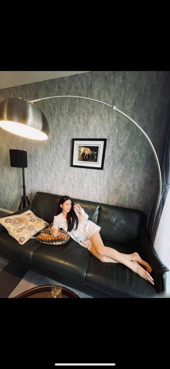 Чаааат бичдэг хөлийн хуруу гндээ😜