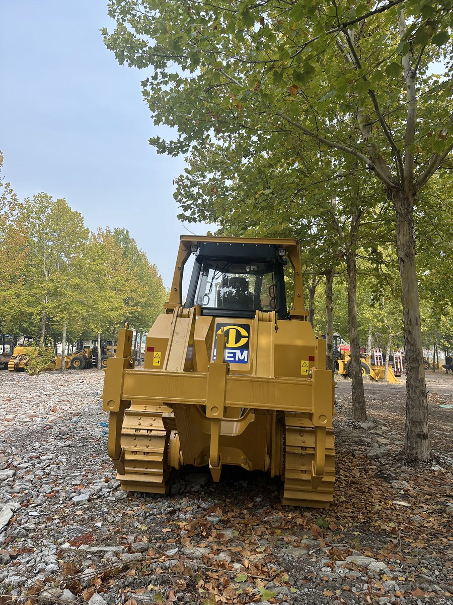 IanSu823's tweet photo. Excellent Performance Earthmoving Equipment SEM822D Bulldozer ！ https://t.co/ikRzrWJJkb