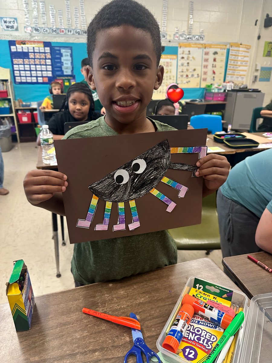 This week in Literacy we read “Diary of a Spider!” Today, Students created their own Spiders! There’s so much creativity in Room 1! 🕷️🕸️