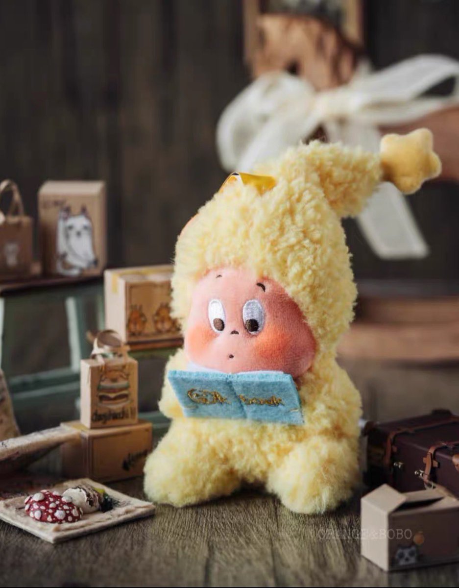 又见证了历史，当然也随礼了几十万美金，不少朋友损失惨重。最多的一夜没了一个小目标，亏光了所有。其实挺唏嘘的，我应该见证了他怎么一路赚钱起来的，又这么一夜没了，学会规划和理财，分散风险真的是币圈很多人都需要学习的，还得去感受这冰冷数字的实际价值，回归城市烟火气之中，或许才有财富体感