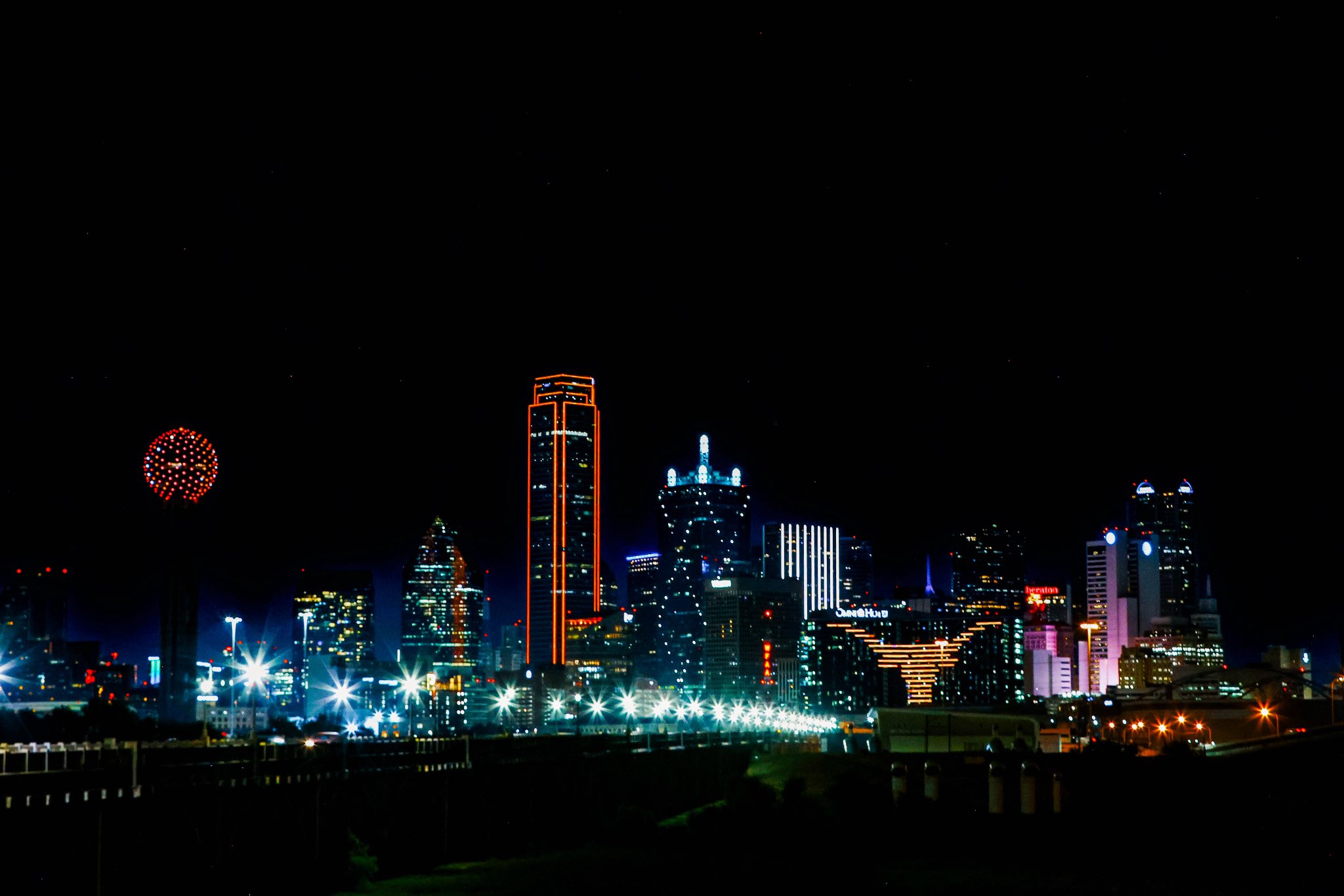 G28mRPjWwAA6iq6?format=jpg&name=large