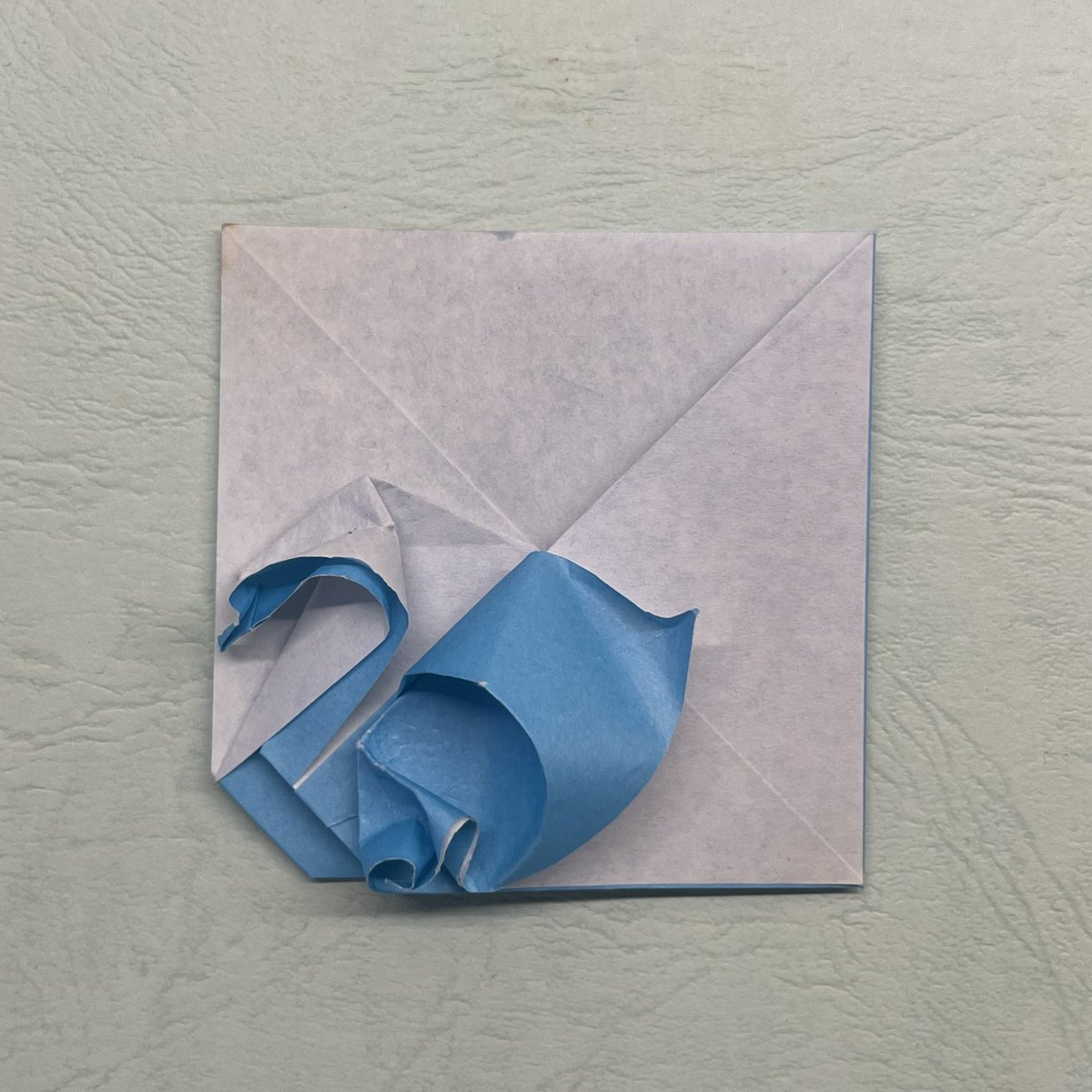 srfchen's tweet image. Swan designed by @syn55129932