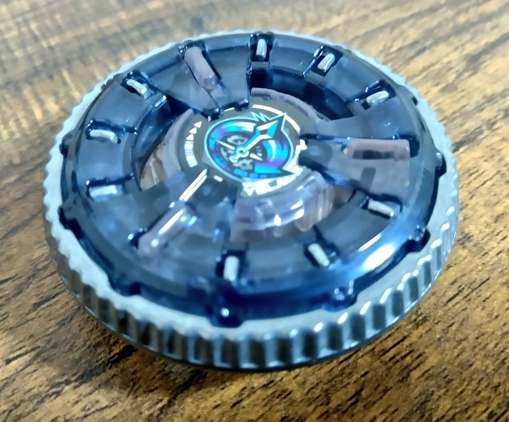 黒ｷﾀ━━━━(ﾟ∀ﾟ)━━━━!!
#ベイブレードX