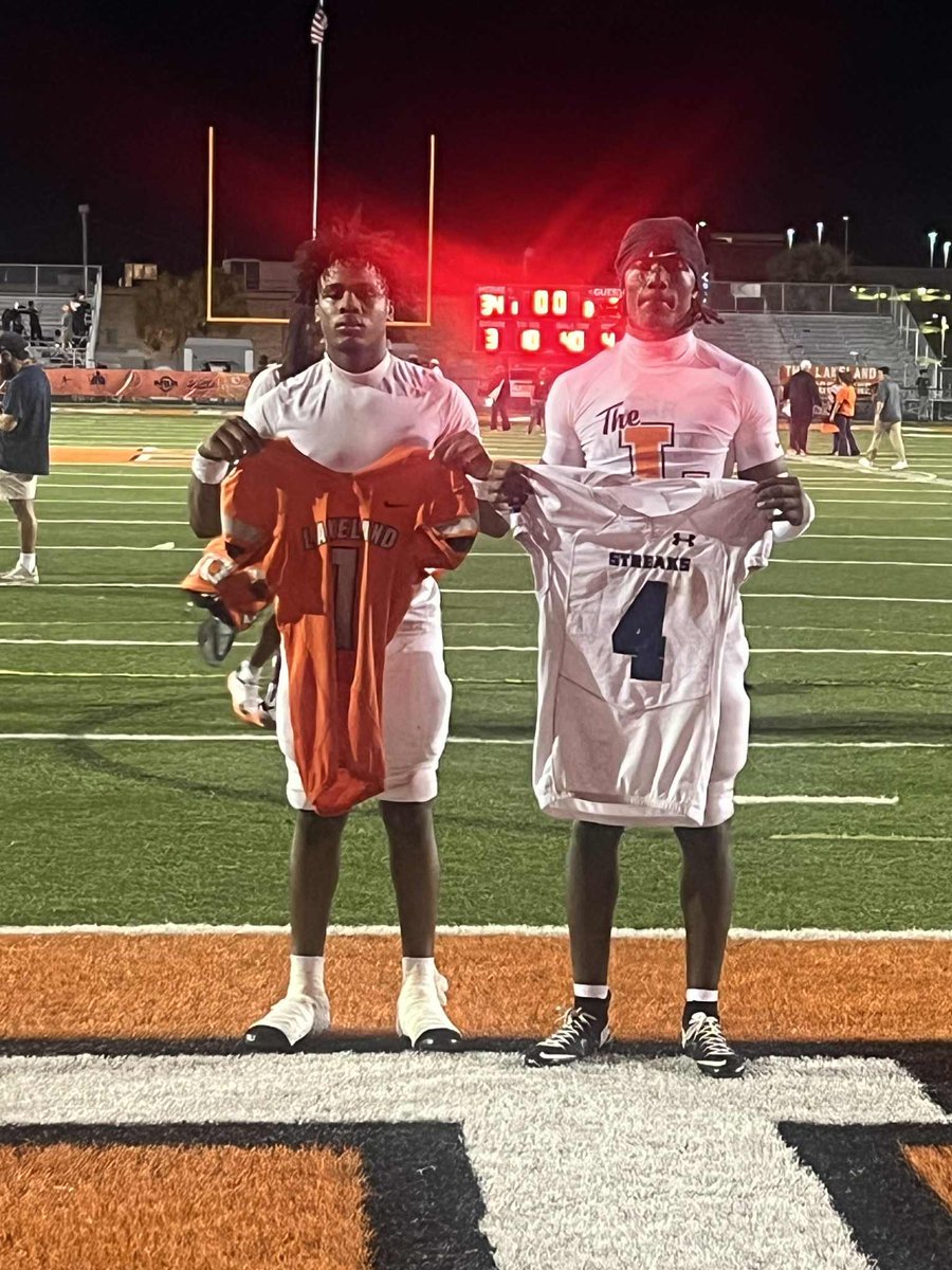 XAthletes863's tweet photo. @1kQuestt has demonstrated why he is considered one of central Florida's top quarterbacks, achieving over 125 + rushing yards today against a formidable Lakeland team, and as only a sophomore, his future appears exceptionally promising. #qb @DylanOliver23 @polk_way @H2_Recruiting https://t.co/IXPmvFLr0m