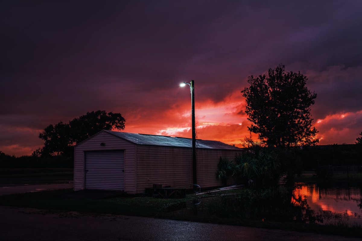 a master at work. photos i took tonight