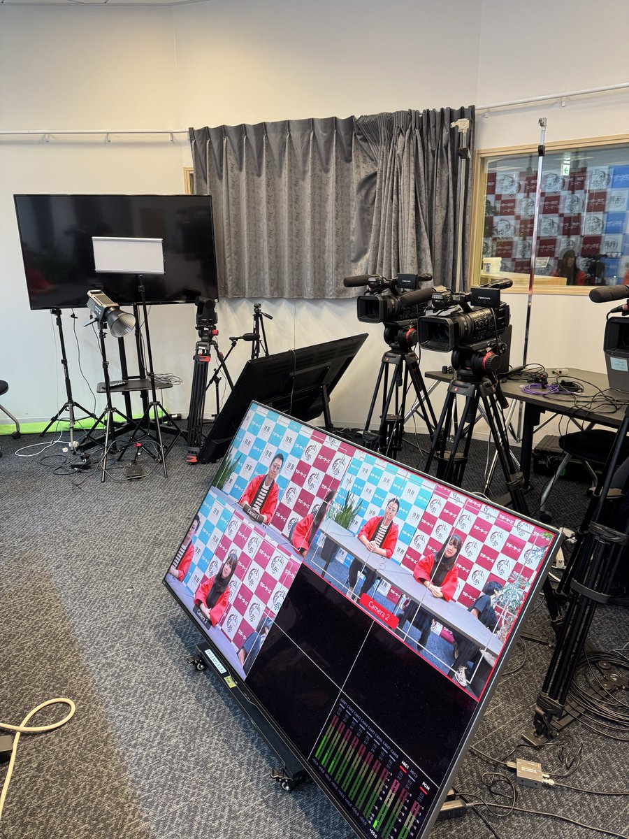 geek_pjt's tweet image. ◥◣ #技育祭 2025【秋】DAY1◢◤
この後12:30〜から
オープニングセッションが始まります!
スタジオの準備もバッチリです👩💻🌟
#技育祭 で投稿して盛り上げましょう🔥
⬇️当日申込もまだまだ受付中!
geek.supporterz.jp/geeksai/2025au…