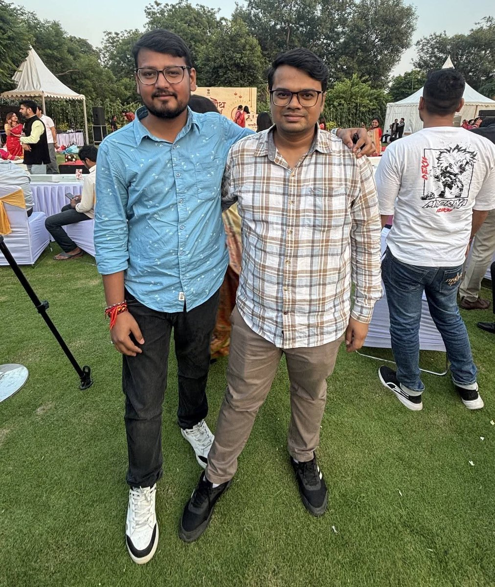 KumodYadav_'s tweet image. आज दिल्ली स्थित मुख्यमंत्री आवास पर सीएम रेखा गुप्ता ने महिलाओं के साथ हर्षोल्लास से करवाचौथ का पर्व मनाया।
मीडिया कवरेज के दौरान ली गई ये खास तस्वीरें इस बात की गवाह हैं कि समर्पण और मेहनत के आगे कोई भी बाधा टिक नहीं सकती।

#CMHouse #rekhaguptacm #BJP4Delhi #KarwaChauth2025