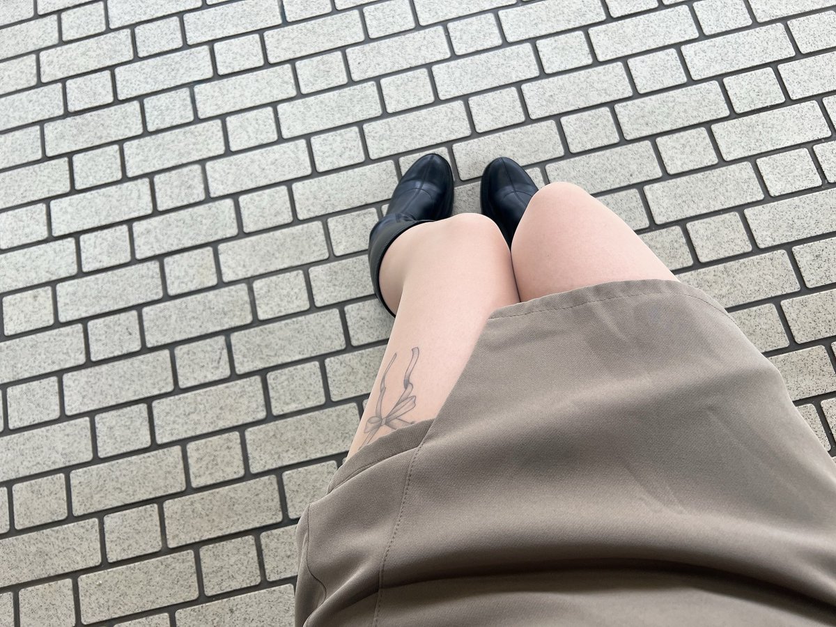 下着忘れたから、ノーブラノーパンで電車乗って帰る