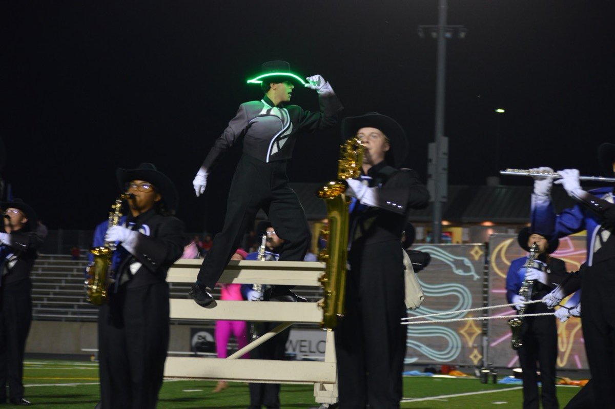 Great to be back under the Friday Night Lights! Elkhorn tomorrow!

📷 Christal Kuchera