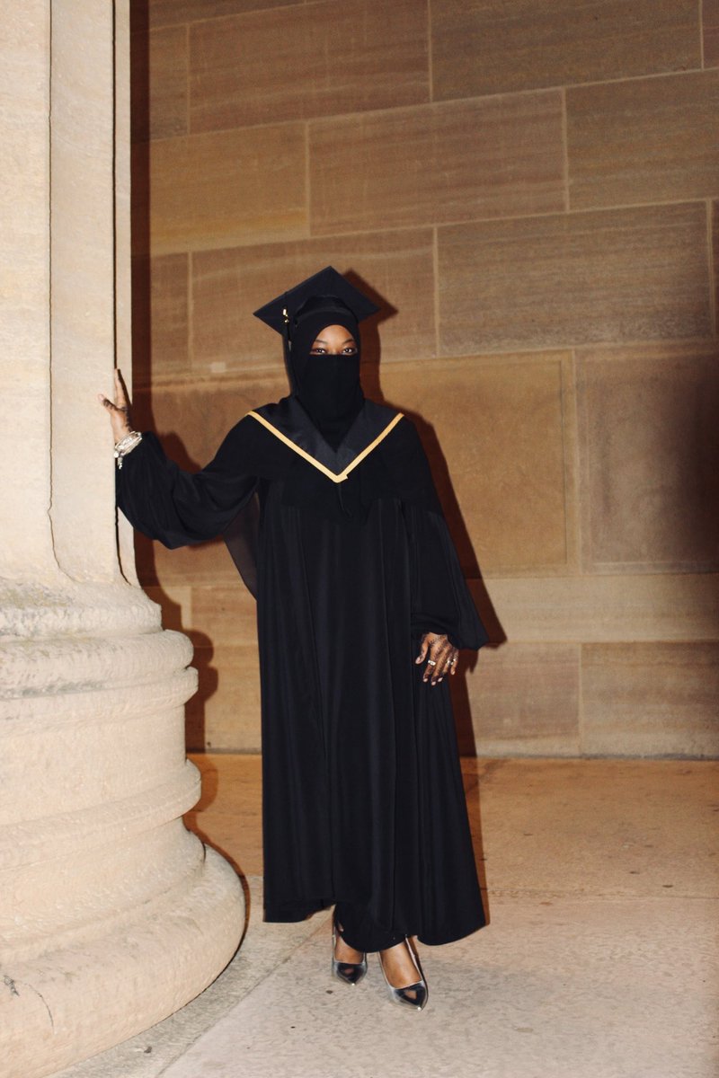 azeezahkhuz's tweet photo. Muslim, black and educated 📚🧕🏽 #trending https://t.co/YJlchgzjlV