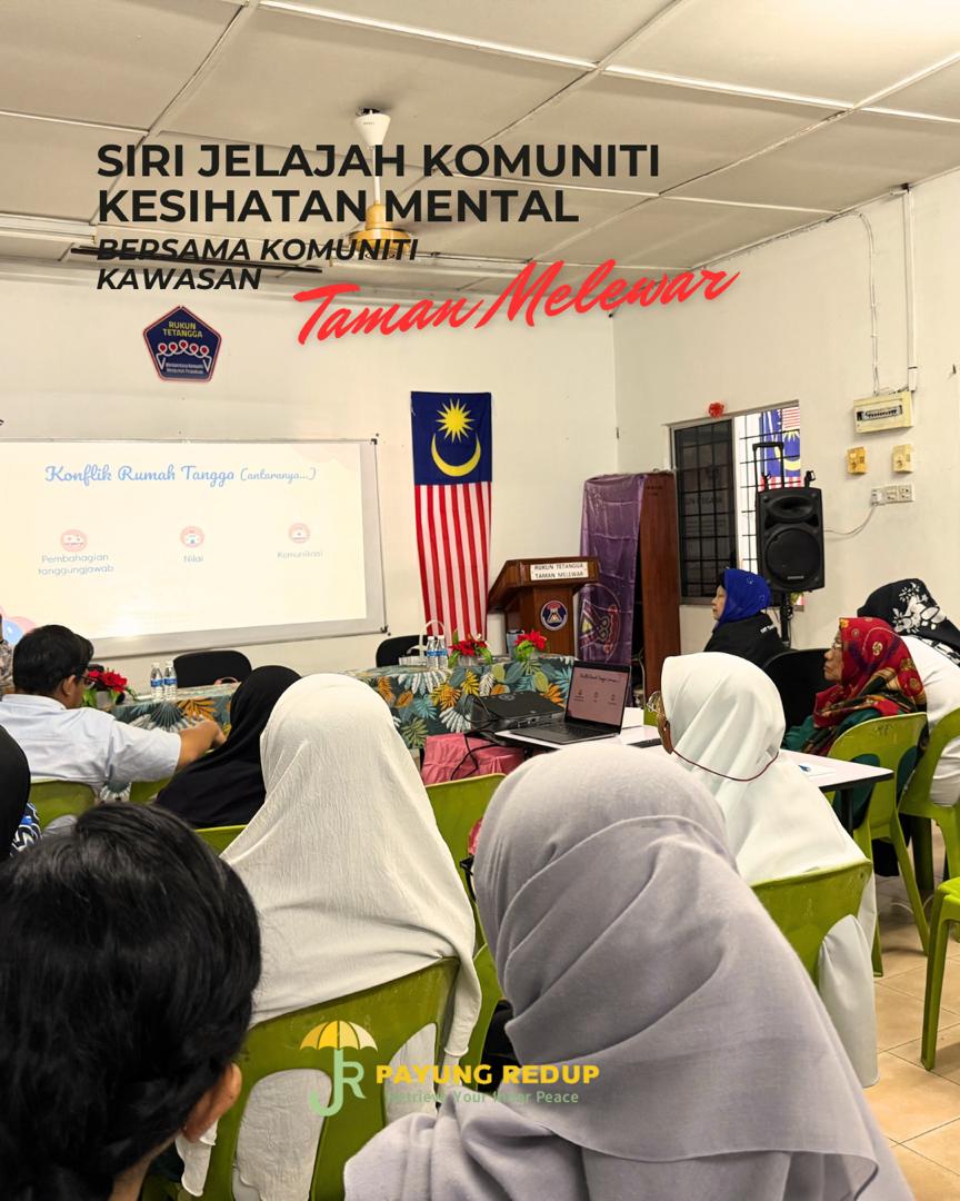 PayungRedup's tweet photo. Kami hampir full house hari ni bersama Komuniti Taman Melewar yang memberi sokongan terhadap ceramah kami di Siri Jelajah Komuniti Kesihatan Mental anjuran Payungn Redup, dengan sokongan RT Taman Melewar 
#payungredup
#kesihatanmental
#ceramahkesihatanmental https://t.co/QvCXDFRfwo