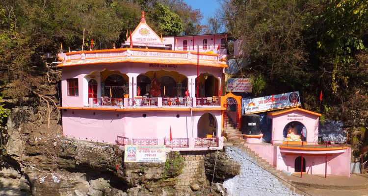 DharmaRootsArch's tweet image. Legend: Ashwatthama prayed to Shiva here when his mother couldn’t feed him.
Milk miraculously dripped from the Shivalinga to nourish him.
Pilgrims bathe in sulphur springs before darshan — a spiritual & scenic spot for devotees. 🌿🕉️
#mahabharat #Reality #sanatan #Heritage