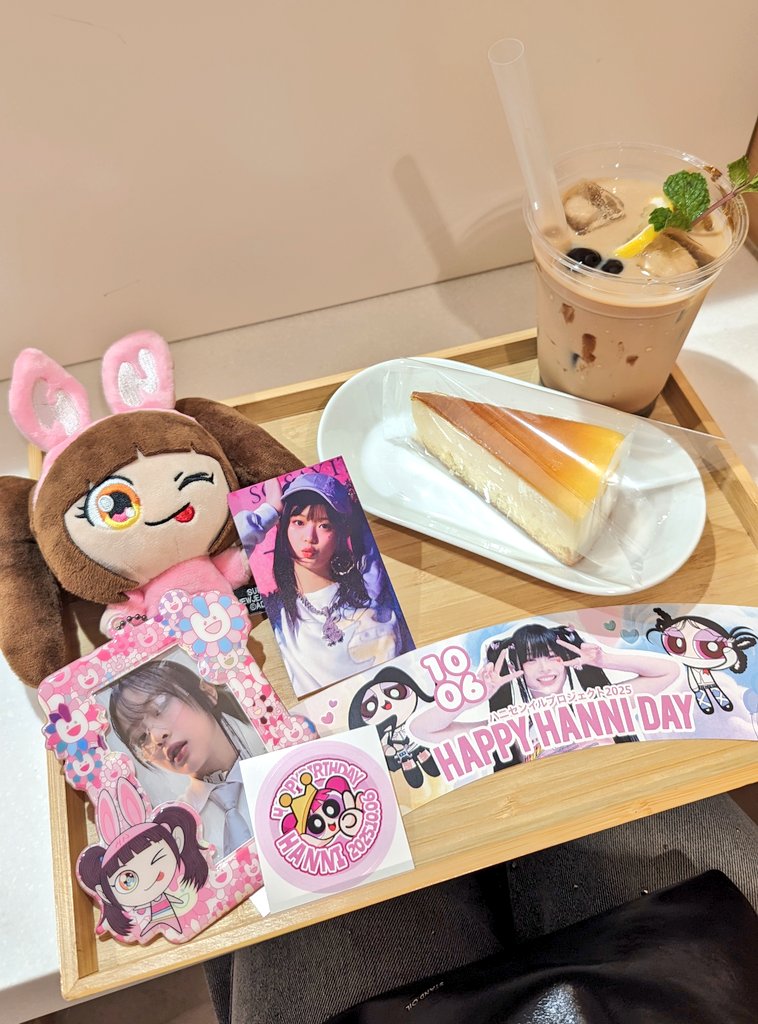 32bunnies_1's tweet image. かわいい空間😭💖
今年もセンカ行けて嬉しい！
#투마이스위트달링_팜하니_생일
#21st_Hanniverse
#happy_hanni_day