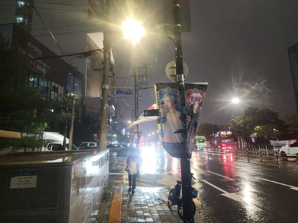 YangyangDaily00's tweet photo. https://t.co/BLGlmrMJTa