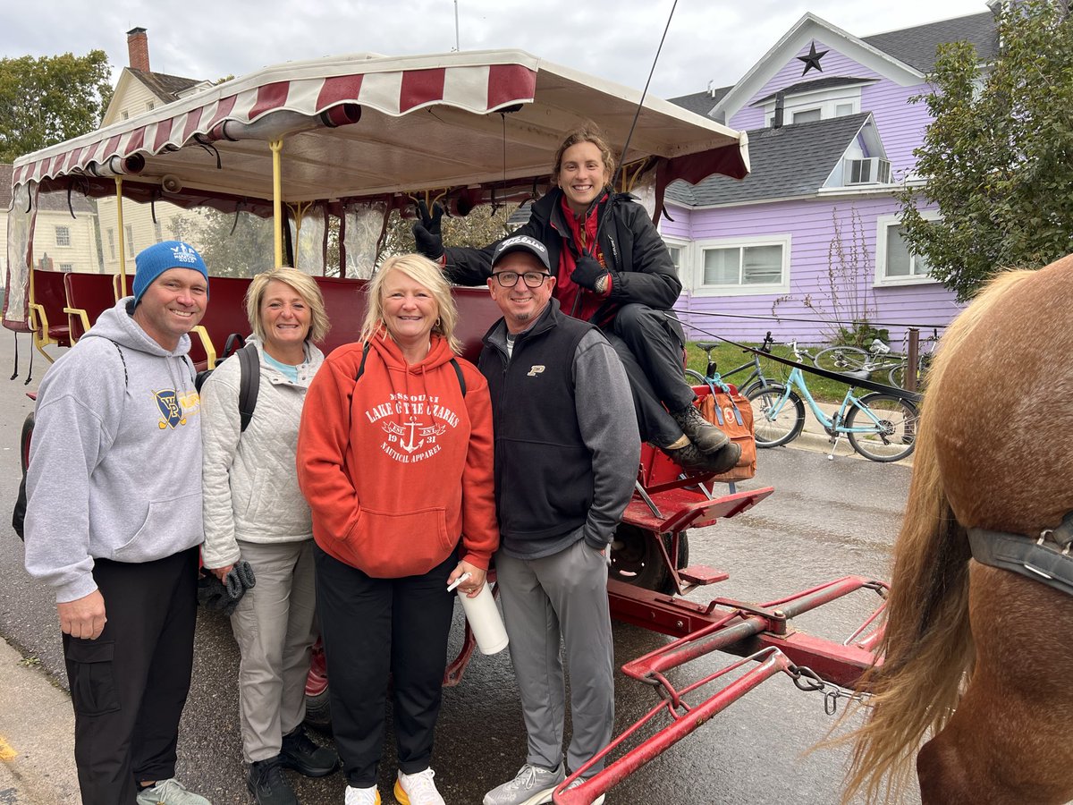 Loving Mackinac Island even though today was a bit cool and rainy at times. This place is amazing! #mackinacisland #nocars #horsedrawncarrige #archrock