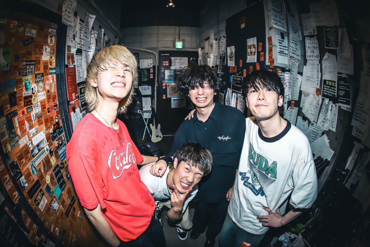 kei_bass19's tweet photo. ツアー1発目大阪!
移動から打ち上げまで��っと楽しかったなあ。
#yetlowlight https://t.co/c7ts9BMb9d