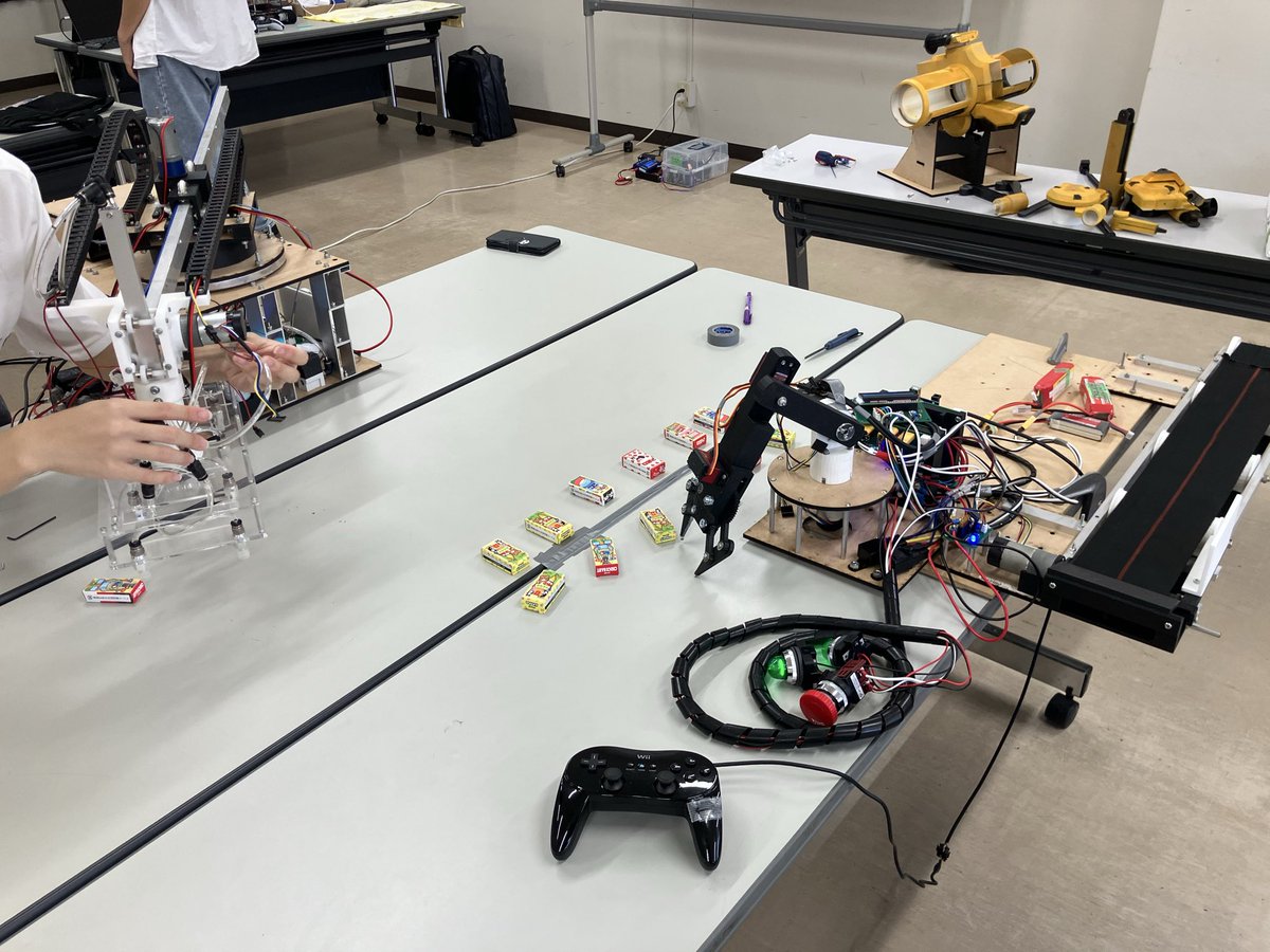 T_Robot_Labo's tweet image. #風紋祭
B棟31室でやってます！