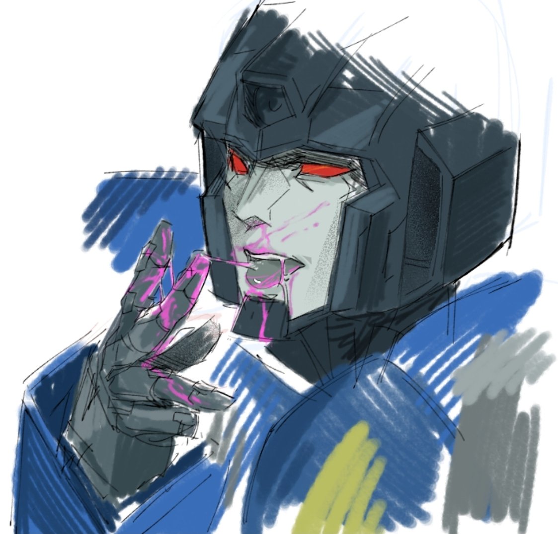 Cupigthedum's tweet image. Doodle before bed (ignore the very messy lines ( ´△｀)) #thundercracker #transformers #maccadam