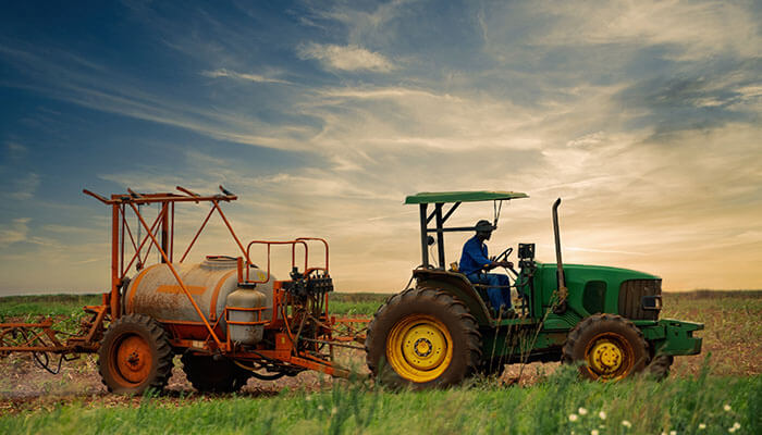 TycoonStoryCo's tweet image. Smart use of Tractor Implements can transform small farms in Uttar Pradesh!
Boost yields, save fuel, and protect soil with modern tools like rotavators, drills &amp;amp; levellers

tycoonstory.com/tractor-implem…

#tractorimplements #upfarmers #farmmechanisation #agritechnology @GarudImplements