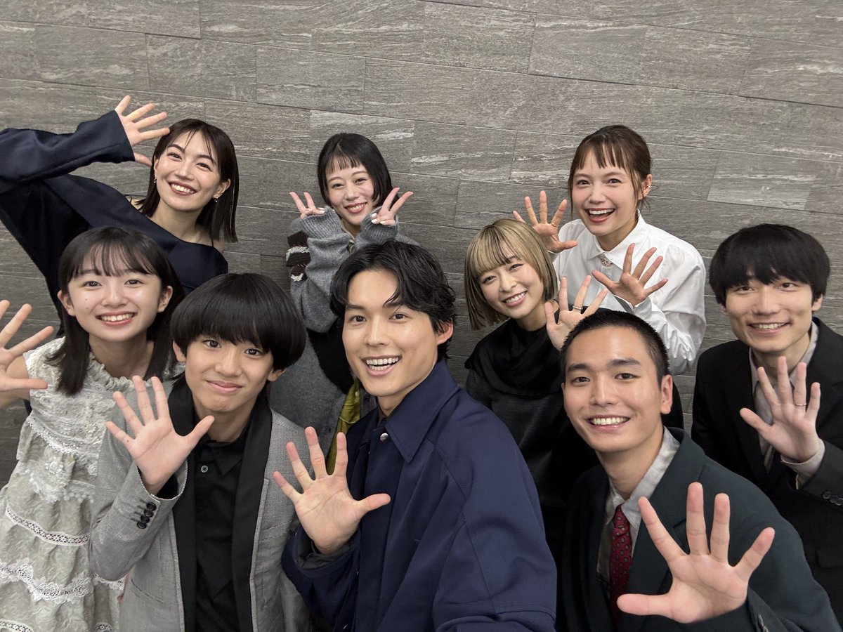okuyama_333's tweet image. 昨日は、初日にお越しくださった皆さま、本当にありがとうございました！
舞台挨拶では、鑑賞後の皆さんの表情を目の当たりにすることができて、この映画がお客さんの元に温かく迎え入れてもらえたことに心から安堵し、幸せに思うと同時に、作品が巣立っていくことへの嬉しい寂しさもありました。…