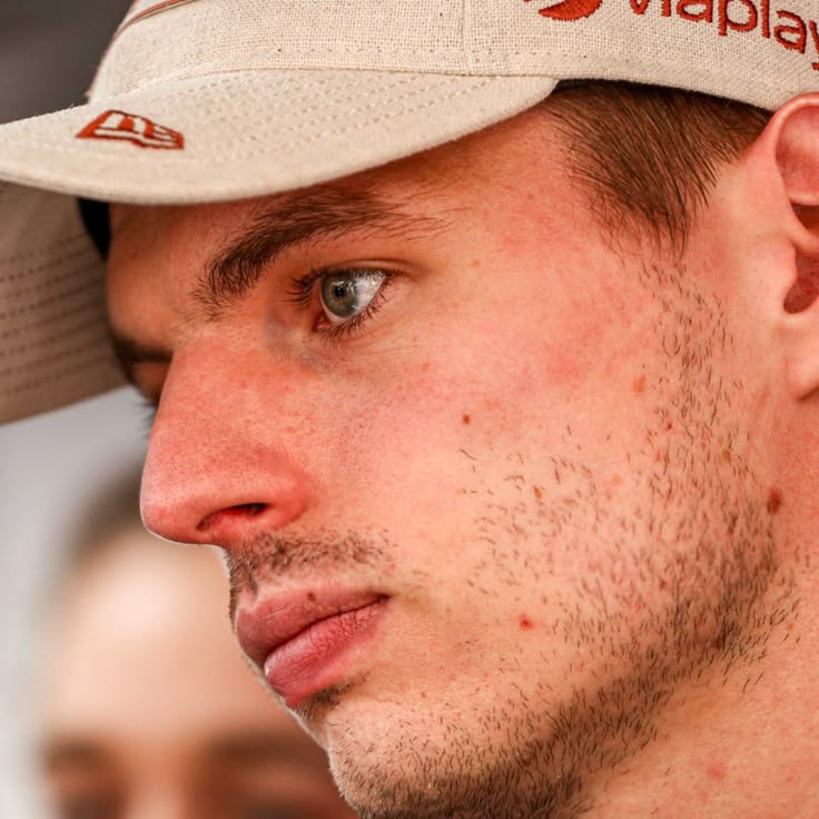 formuLau16's tweet photo. Max Verstappen up in close details https://t.co/v3nS9qRvyh