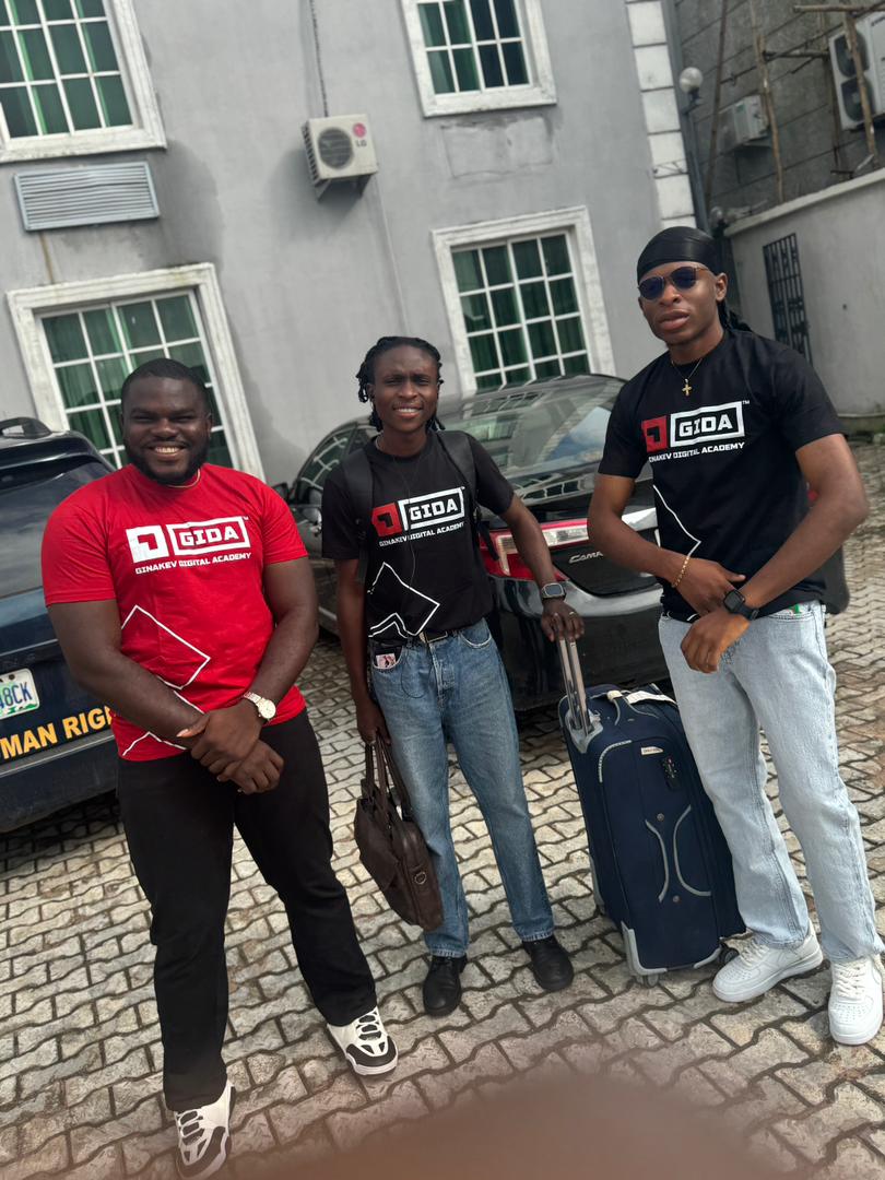 Official_GIDA's tweet image. OWERRI, ARE YOU READY? 🙌
The moment we've all been waiting for is HERE! The GIDA team @OkeyOnah, @iamlenzvisuals & our founder @kevin_chibuoyim are officially on the ground in The Skill up summer tour - Owerri edition.
Get ready for:
🤝Game-changing connections
🚀Skills to…