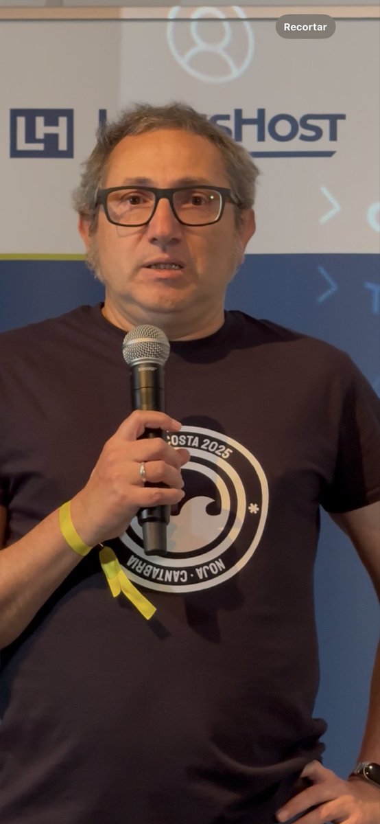 Ana Cirujano 🏳️🌈 tweet media