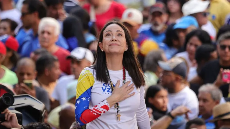 monirego1's tweet photo. Maria Corina Machado, bold, brave woman with a clear vision of changing the social relations of Venezuela into a healthy democratic free society with the rule of law, mobilized the citizens to achieve the goal. https://t.co/Xf3FLSaIWH